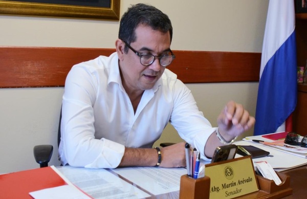 Recaudación 'para la corona': Senador presentará denuncia por esquema de corrupción en Patrulla Caminera
