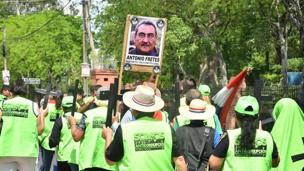 Antonio Fretes "hizo favores a Dios y el diablo", aseguran