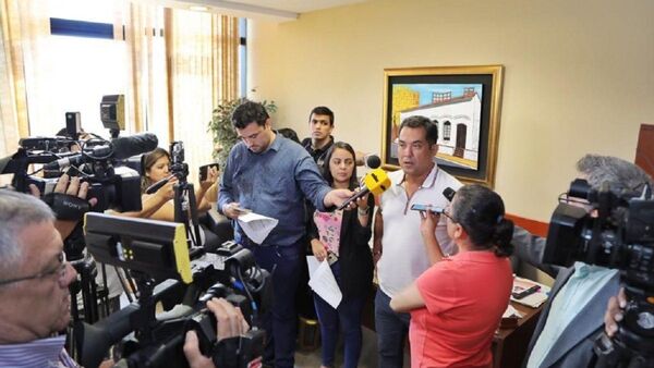 Senador denuncia un esquema de recaudación en la Patrulla Caminera