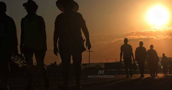 La Nación / Golpe de calor: alertan por síntomas de dolor de cabeza, sed intensa y debilidad
