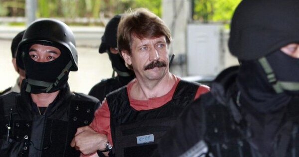 Biden recibe críticas por liberar a Viktor Bout, el "mercader de la muerte"