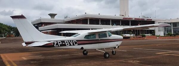 Dictan prisión preventiva contra policía y dos civiles imputados por el robo de avioneta en Caapucú - Nacionales - ABC Color