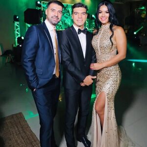 ¡Thiago, el hijo mayor de Gloria Vera y Julio Cáceres, ya culminó sus estudios secundarios! - Gente - ABC Color