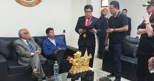 Castillo llama a embajada de México para solicitar asilo