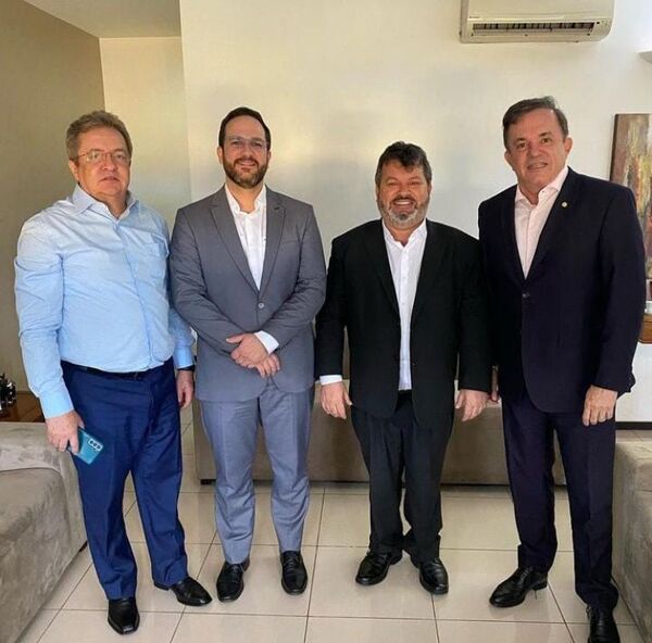 Carlos Bernardo se reunió con Asesor de Educación en Brasilia