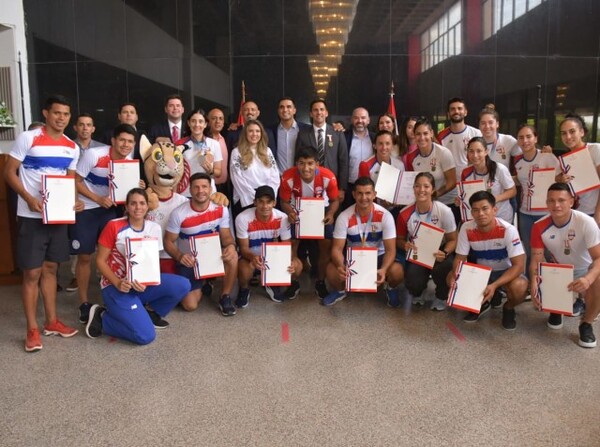 Merecido reconocimiento - APF