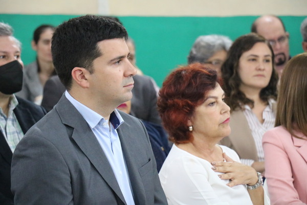 Diario HOY | Villarejo y Patricia Dos Santos presentan ejes de Gobierno