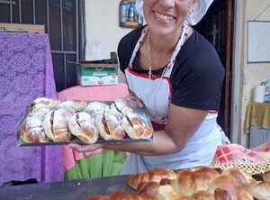 Emprendedora mejora negocio mediante capacitación