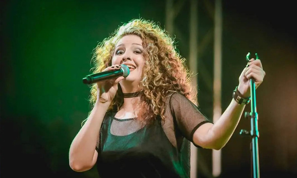 Ale Portillo, la cantante ovetense presente en Qatar 2022 - OviedoPress