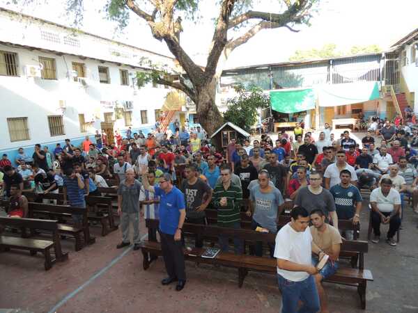 Reclusos del Pabellón Libertad buscan mejorar sus vidas en el día a día