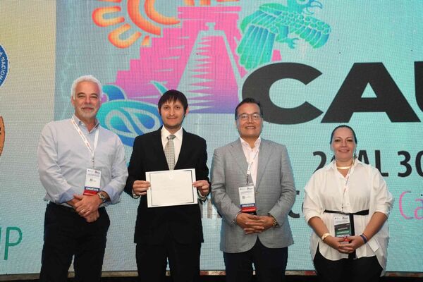 Premian en México a urólogos de la UNA por investigación sobre cáncer de pene - trece