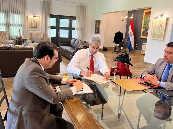 Ejecutivo promulga nueva ley de Contrataciones Públicas - ADN Digital