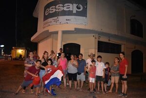 Pobladores de San Antonio y Ñemby claman por agua a la Essap - Nacionales - ABC Color
