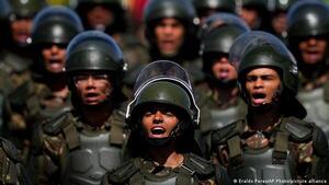 Urgen "despolitizar" a las Fuerzas Armadas de Brasil
