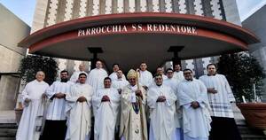 La Nación / Cardenal Martínez oficia misa por Caacupé en Roma