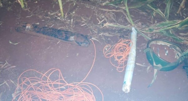 Hallan vehículo con dinamita en gel que estaría relacionado con asalto a banco en Itapúa - Noticiero Paraguay