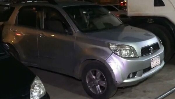 Lambaré: Mujer presuntamente roba un auto y luego lo choca