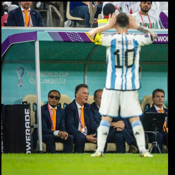 “¿Qué mirás, bobo?”, enojo de Messi tras triunfo contra Países Bajos, con fuertes críticas a la FIFA y Van Gaal