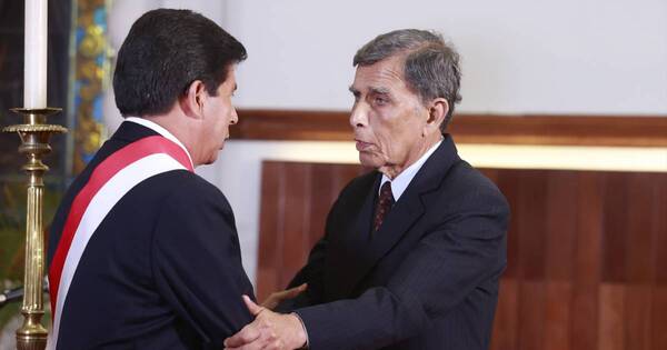 La Nación / Exministro de Defensa afirma que miembros del Gabinete no conocían las intenciones de Pedro Castillo