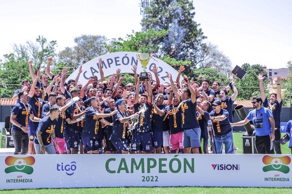 Sportivo Trinidense presentó oficialmente a su primer refuerzo para el 2023