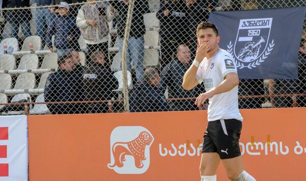 Mauro Caballero se consagró campeón en una exótica liga