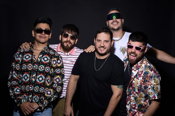 LaNuestra presenta un nuevo albúm "Tal Cual" junto a su video oficial de segundo corte - El Independiente