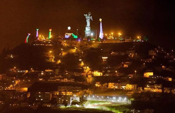 Pesebre más alto de Latinoamérica en El Panecillo - Mundo - ABC Color