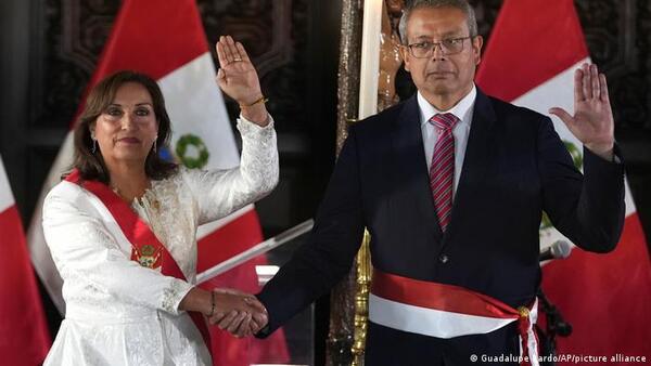 Perú: Boluarte nombra gabinete con un exfiscal superior como primer ministro