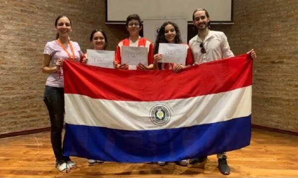 Paraguayos reciben mención de honor en Olimpiada Matemática en Argentina - Noticiero Paraguay