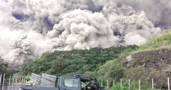 La Nación / Volcán de Fuego entró en erupción en Guatemala