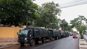TSJE inicia traslado de urnas y maletines electorales para internas