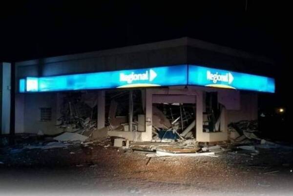 Explosión de banco en Itapúa: Bajo los escombros encontraron más 700 millones de guaraníes