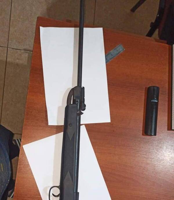 Con un rifle hirió en la cabeza a su vecino