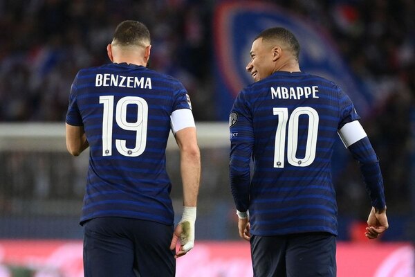 'Ya casi estamos', anima Benzema a Francia