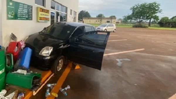 Capturan a joven que chocó contra estación de servicios - Paraguaype.com