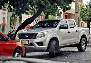 Camioneta del Senave, usada para campaña política de los oficialistas