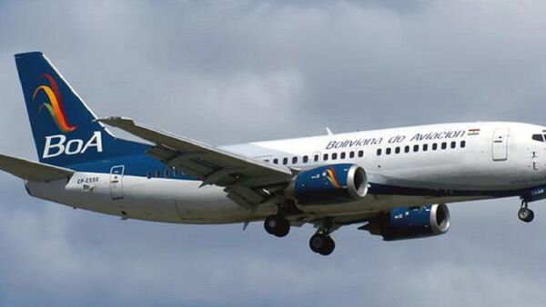 Aerolínea estatal de Bolivia bajo investigación por extravío de gato