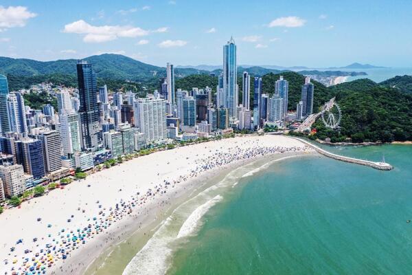 Rutas alternativas posibilitan llegar al Brasil y el turismo se reactiva | Turismo | 5Días