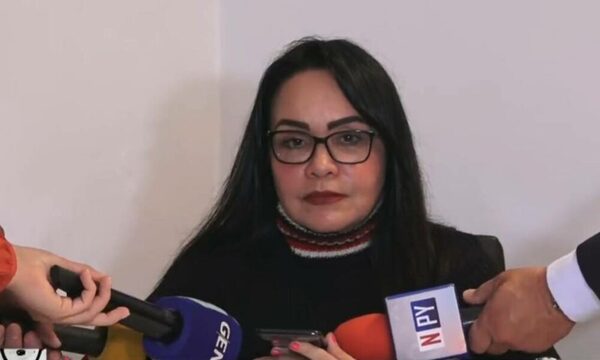 Ana Dina Coronel lamenta corrupción y persecución a presa que denunció extorsión