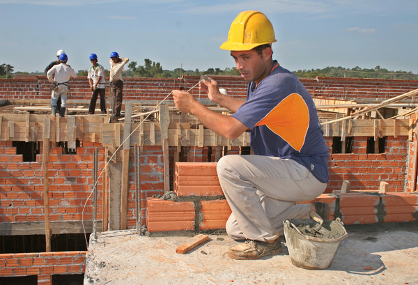 Diario HOY | Construcción, el rubro clave para apuntalar la economía y el empleo