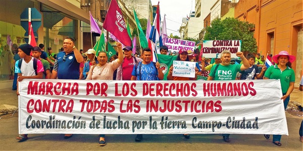 Organizaciones socialesindígenas y campesinasreclaman tierras en marcha por el día de los Derechos Humanos - Revista PLUS