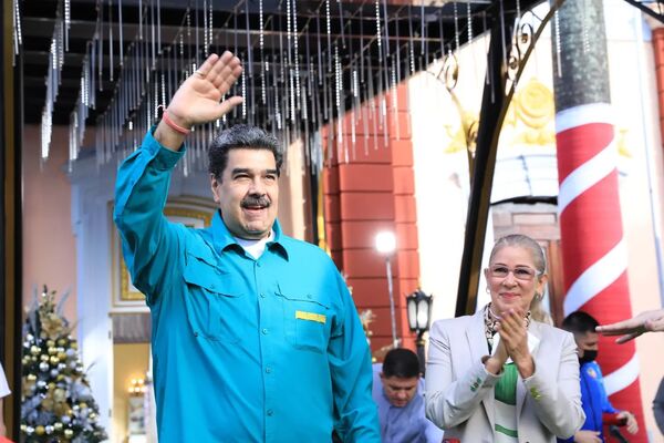 Nicolás Maduro anuncia medidas frente a la depreciación acelerada de la moneda - Revista PLUS