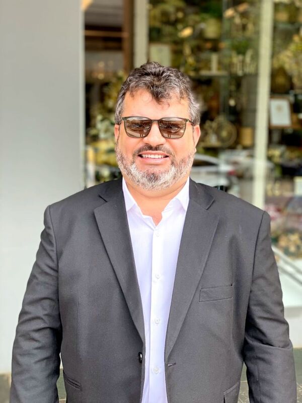 Carlos Bernardo es distinguido con el título de Ciudadano Sur Matogrossense