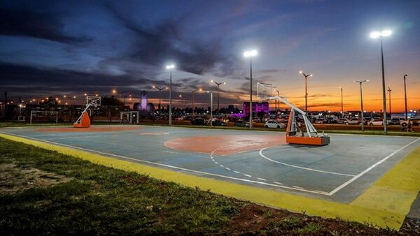 Encarnación habilita cancha de básquet en la Costanera
