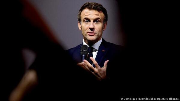 Macron aplaza la presentación de su controvertida reforma de las pensiones