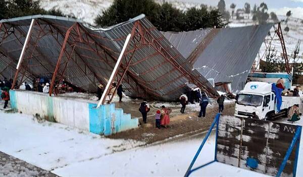 Bolivia: siete muertos por caída de tinglado debido a granizada