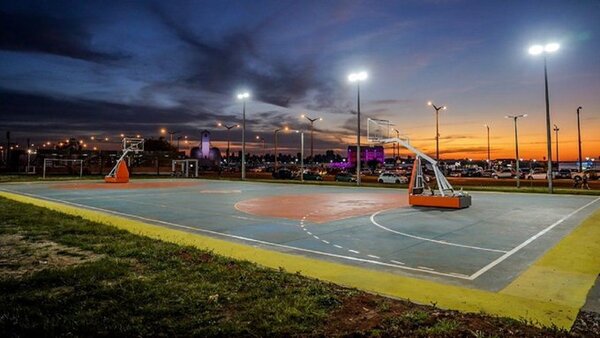 Encarnación habilita cancha de básquet en la Costanera