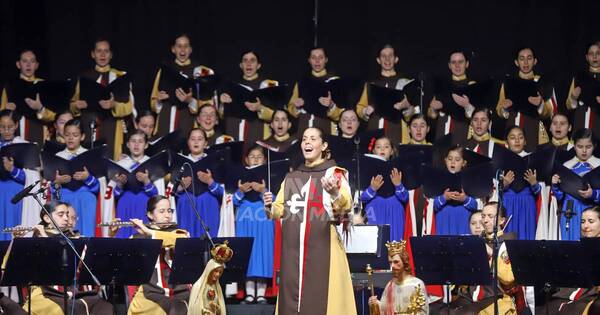La Nación / Los Heraldos del Evangelio transmitieron a través de la música el verdadero sentido de la Navidad