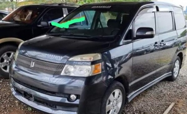 Roban furgón en hospital de Foz, mientras dueño está internado