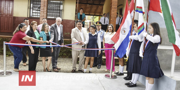 INAUGURARON POLIDEPORTIVO MULTIUSO EN SAN JUAN DEL PARANÁ